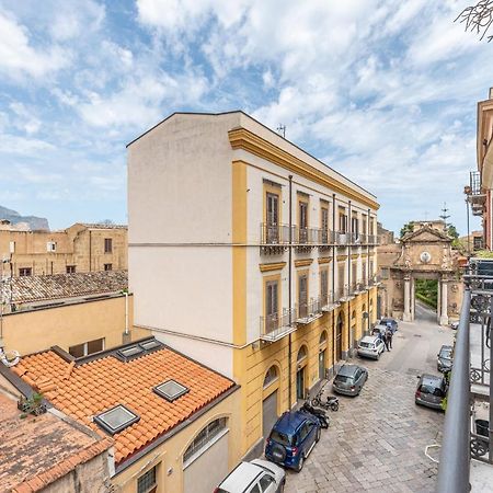 Stylish Apartment Near Piazza Magione By Wonderful Italy Palermo Kültér fotó