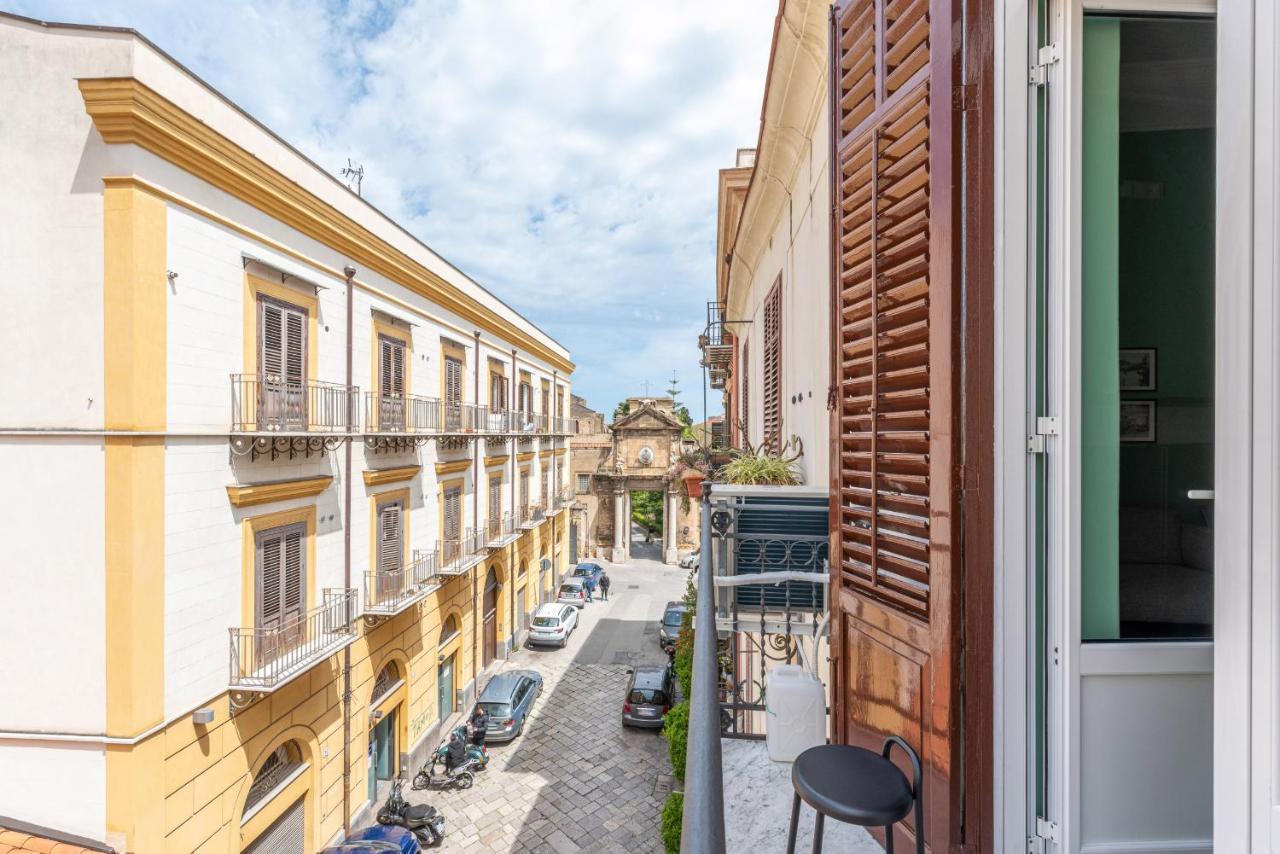 Stylish Apartment Near Piazza Magione By Wonderful Italy Palermo Kültér fotó